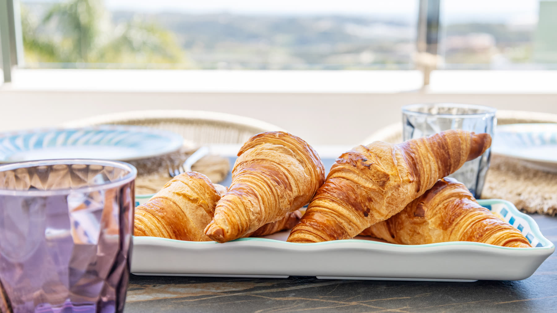 Terrace set for breakfast, Oasys de Ipanema